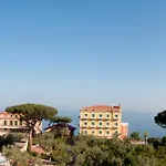 Eden 4* Sorrento