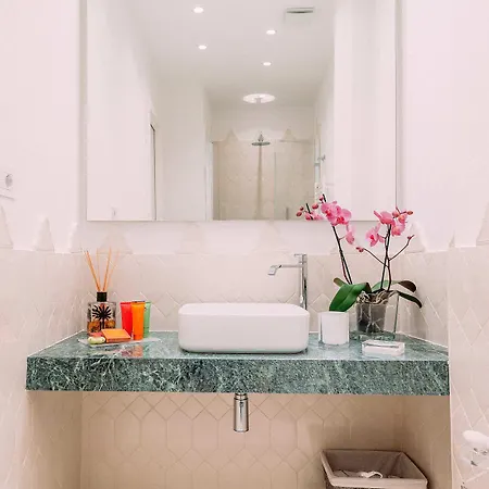 Eden לינה וארוחת בוקר 4*