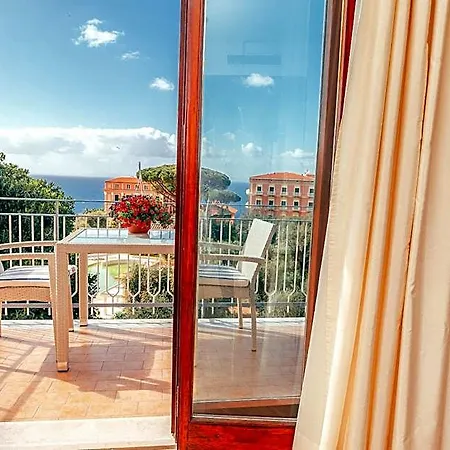 Bed and Breakfast Eden 4*