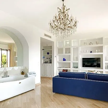 Eden Bed and Breakfast 4*